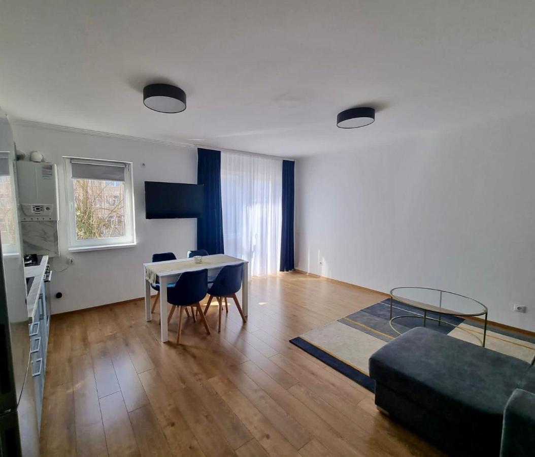 Lily Central Apartment With Free Parking Targu-Mures Bagian luar foto